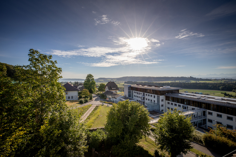 2013 wurde das Klinikhauptgebäude erweitert