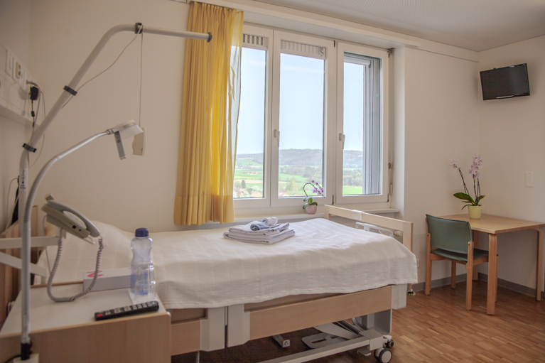 Patientenzimmer für Halbprivatversicherte Patienten